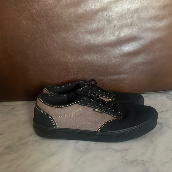 Vans shoes - Picture 1 of 9